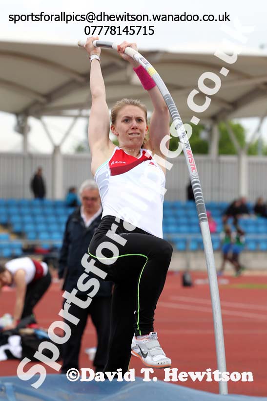 Womens  senior pole vault, Northern Senior and Under-20s Track and Field Champs., Manchester. Photo: David T. Hewitson/Sports for All Pics